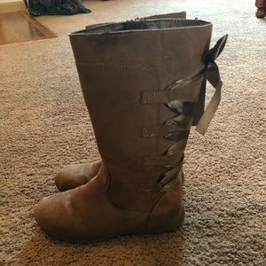 Stride Rite Lace Up Boots